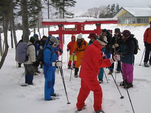 丸沼高原周遊スノーシューハイキングと温泉
