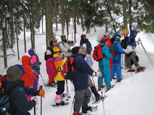丸沼高原周遊スノーシューハイキングと温泉